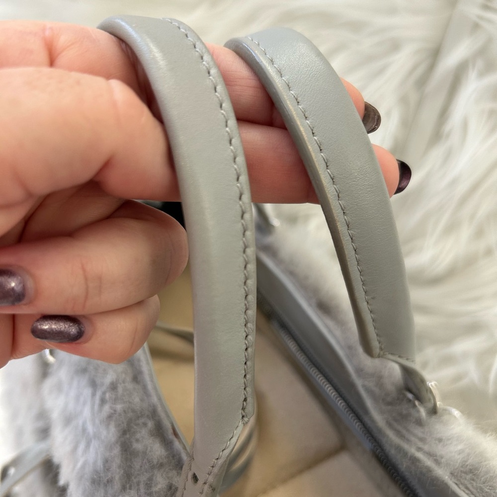Balenciaga Papier in Mouton & Leather
With dust bag, original strap crossbody - Picture 3 of 16